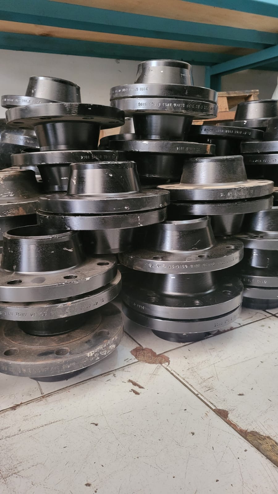 Flange WN Sch 40 Class #150 RF CS ASTM A105
